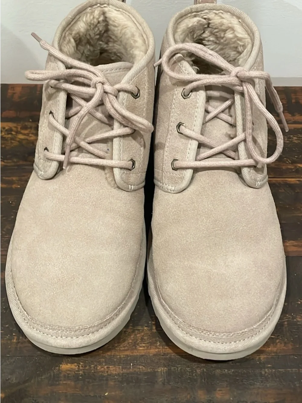 UGG Men's Casual Suede Lace-Up Boots in Sand Size 10 Great Condition!